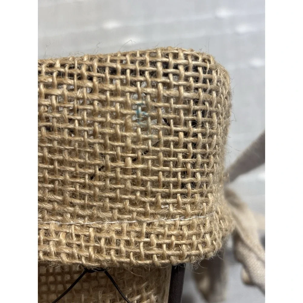 Rustic Country Farmhouse-style wire storage basket with removable burlap liner